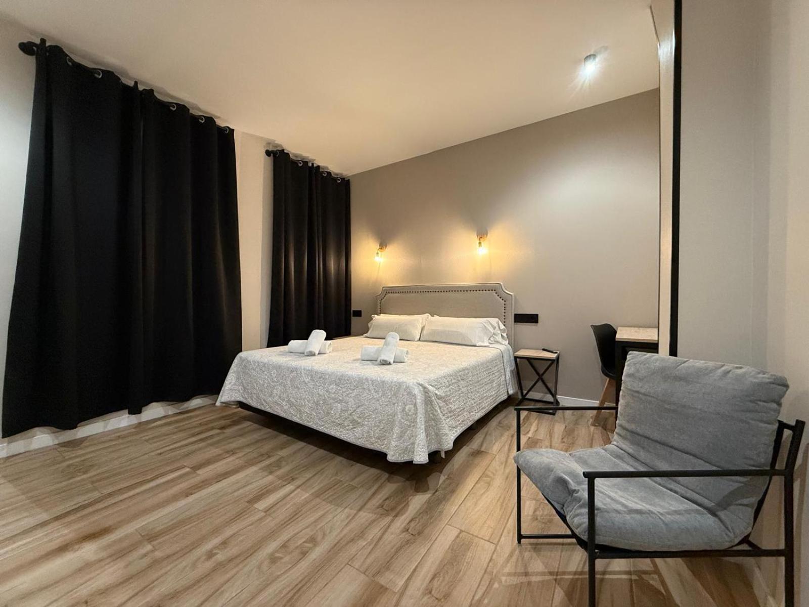 Cc Opera Suites Madrid Exterior foto